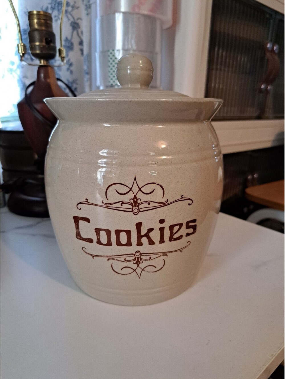 Vintage Folk-Art Country Rustic Pfaltzgraff Village Stoneware Cookie Jar 8"